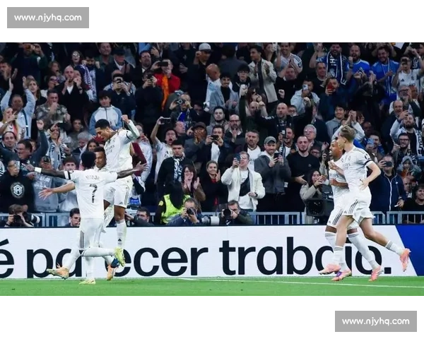 巅峰对决皇马巴萨世纪大战绿茵场激情瞬间全景呈现经典画面定格永恒